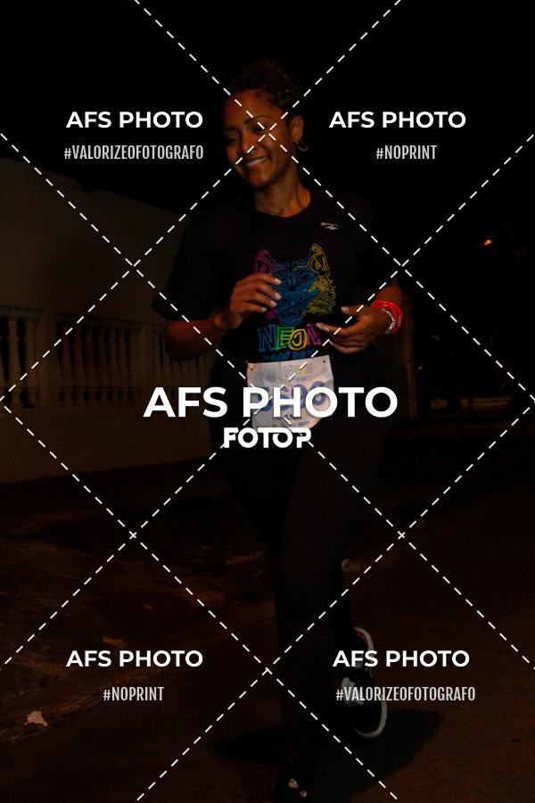 Compra tus fotos del eventoNeon Night Run 2019 - Belo Horizonte En Fotop