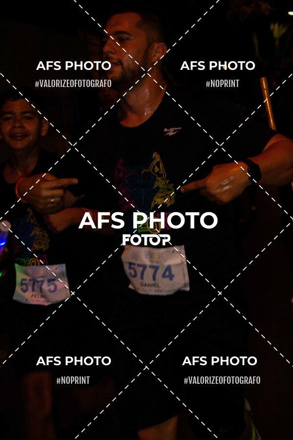 Acquista le foto dell'eventoNeon Night Run 2019 - Belo Horizonte in Fotop
