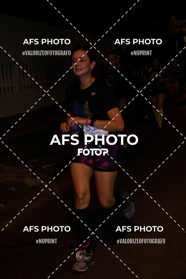 Achetez vos photos de l'vnementNeon Night Run 2019 - Belo Horizonte sur Fotop