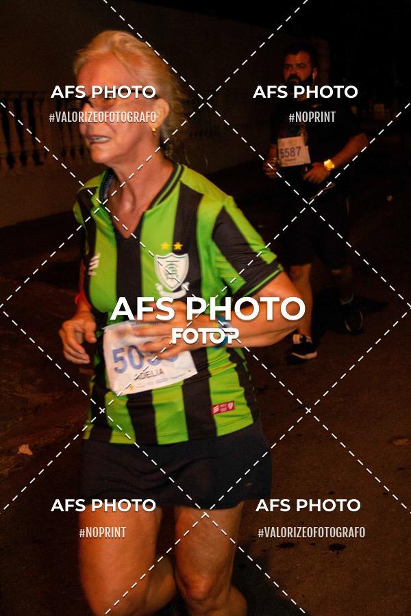 Achetez vos photos de l'vnementNeon Night Run 2019 - Belo Horizonte sur Fotop
