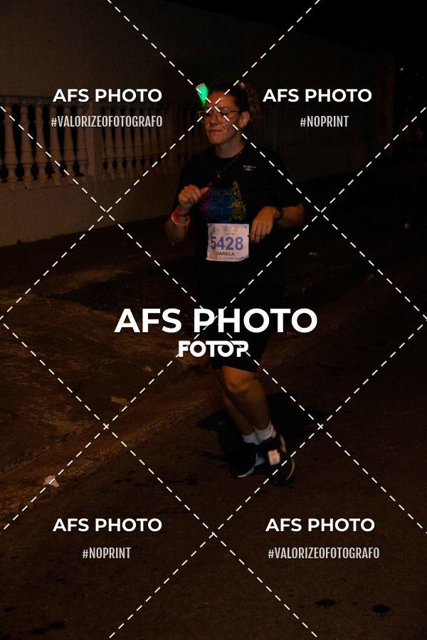 Achetez vos photos de l'vnementNeon Night Run 2019 - Belo Horizonte sur Fotop