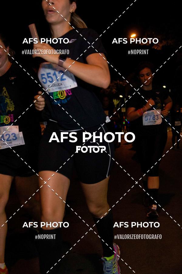 Achetez vos photos de l'vnementNeon Night Run 2019 - Belo Horizonte sur Fotop