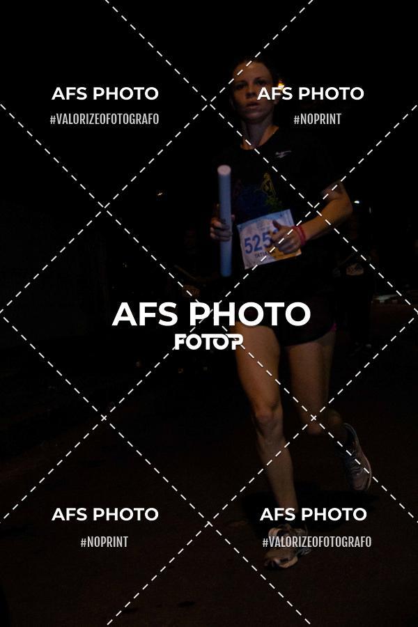 Achetez vos photos de l'vnementNeon Night Run 2019 - Belo Horizonte sur Fotop