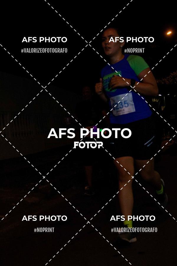 Achetez vos photos de l'vnementNeon Night Run 2019 - Belo Horizonte sur Fotop