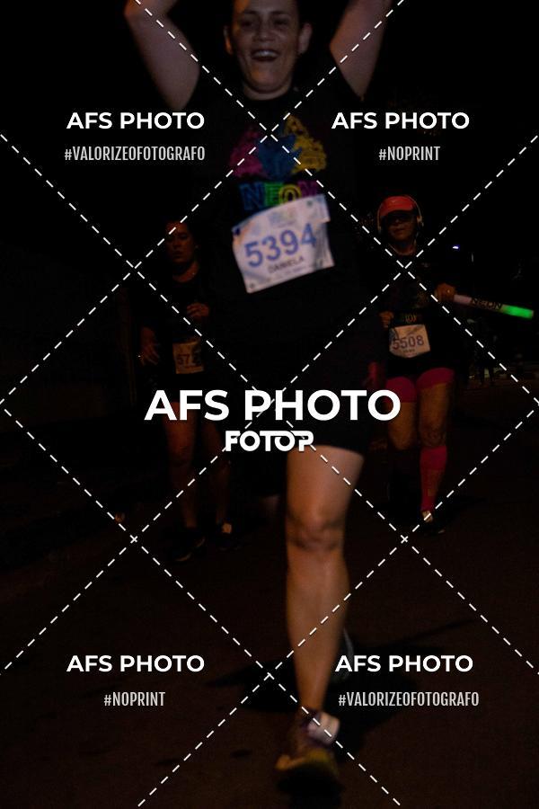 Achetez vos photos de l'vnementNeon Night Run 2019 - Belo Horizonte sur Fotop