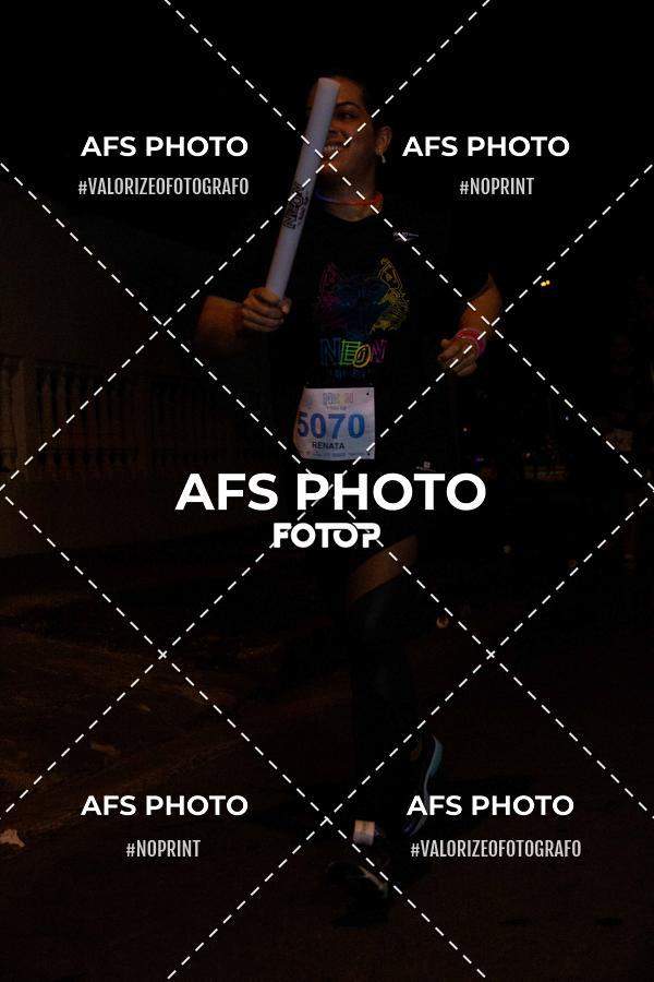 Achetez vos photos de l'vnementNeon Night Run 2019 - Belo Horizonte sur Fotop