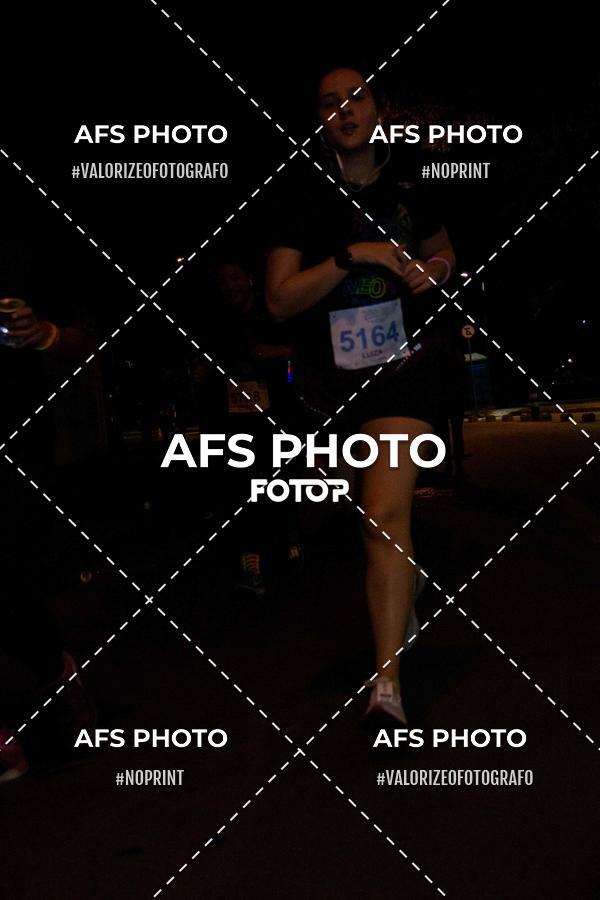 Achetez vos photos de l'vnementNeon Night Run 2019 - Belo Horizonte sur Fotop