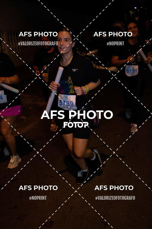 Achetez vos photos de l'vnementNeon Night Run 2019 - Belo Horizonte sur Fotop