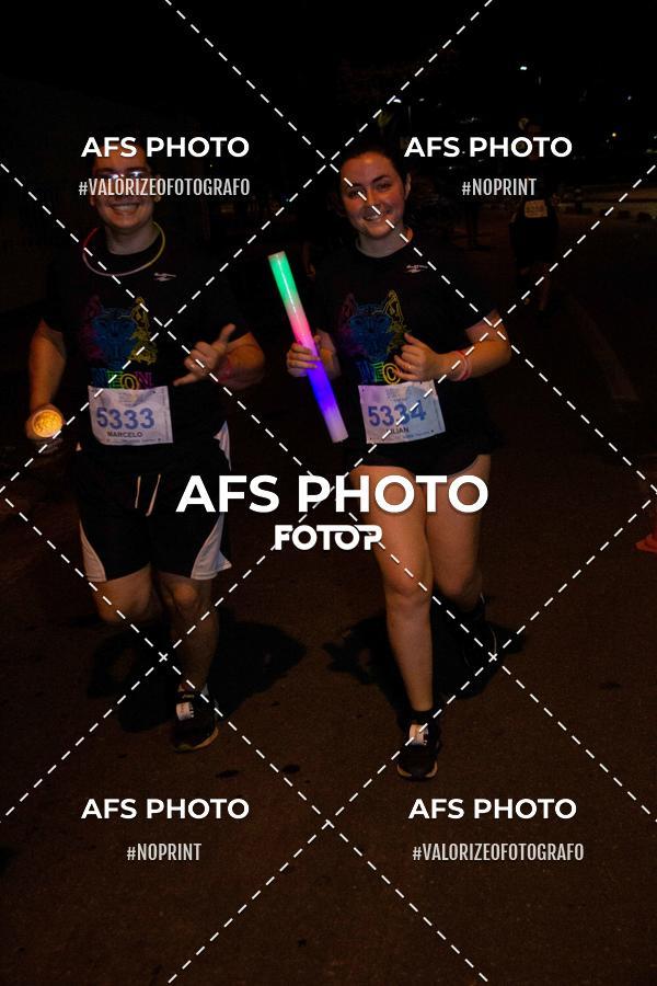 Achetez vos photos de l'vnementNeon Night Run 2019 - Belo Horizonte sur Fotop