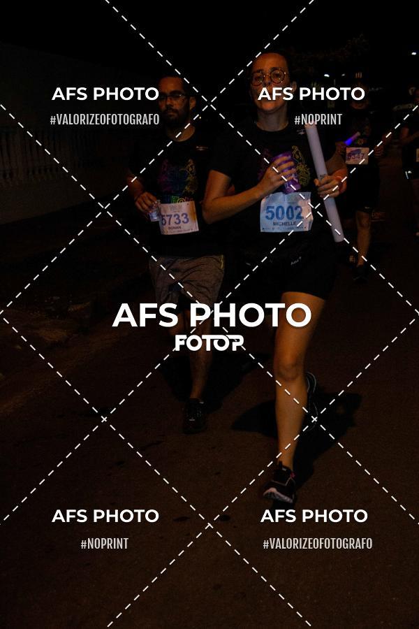 Compra tus fotos del eventoNeon Night Run 2019 - Belo Horizonte En Fotop