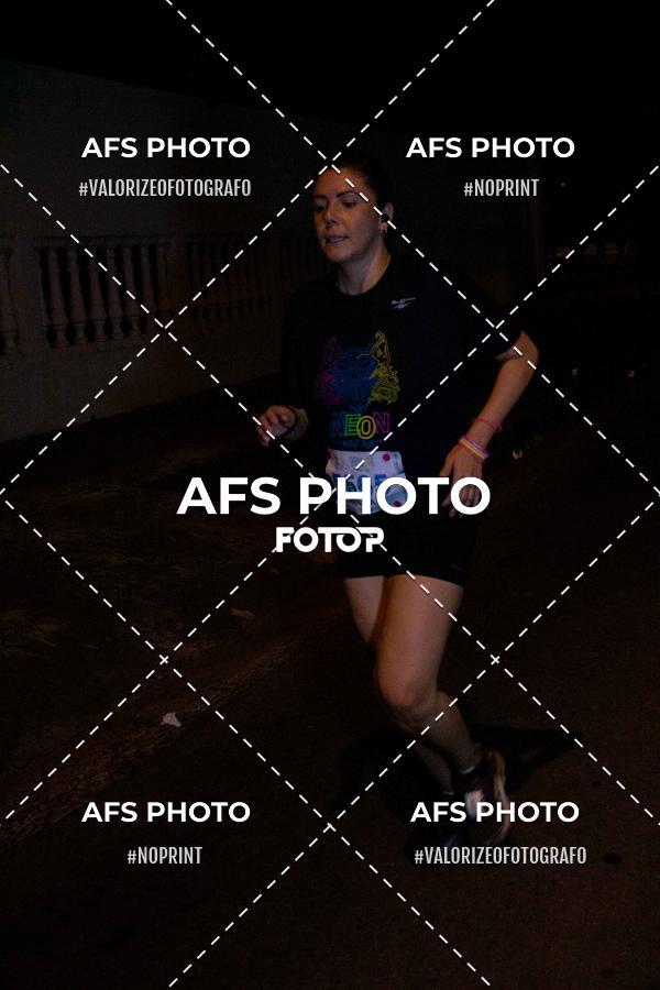 Compra tus fotos del eventoNeon Night Run 2019 - Belo Horizonte En Fotop