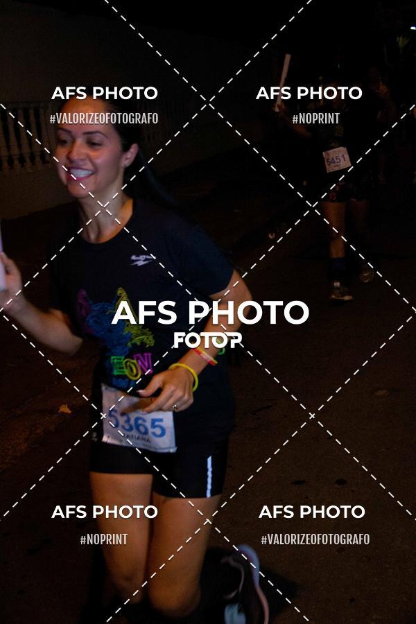 Compra tus fotos del eventoNeon Night Run 2019 - Belo Horizonte En Fotop