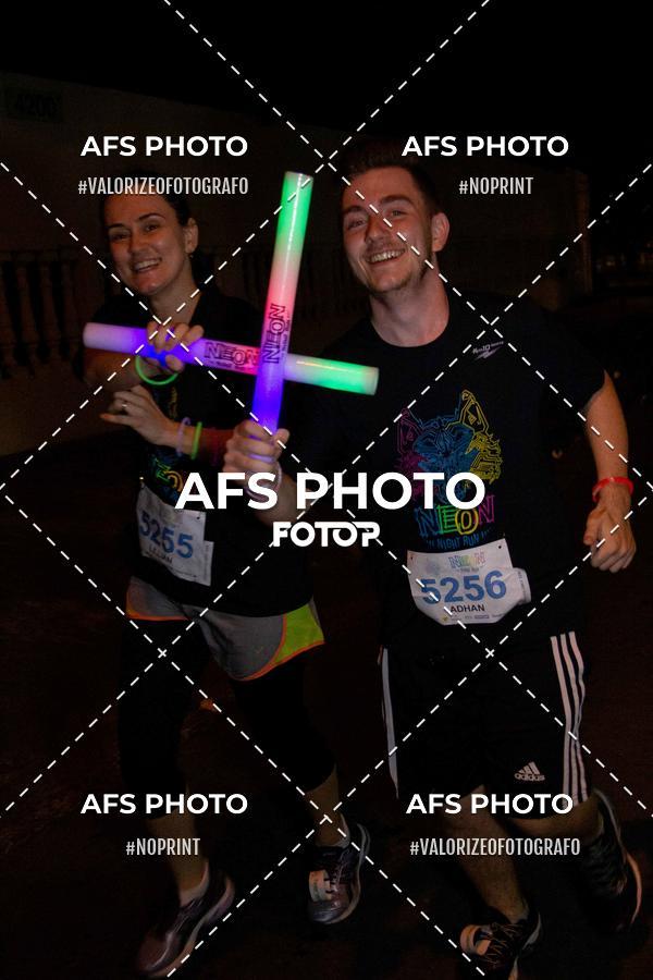 Compra tus fotos del eventoNeon Night Run 2019 - Belo Horizonte En Fotop