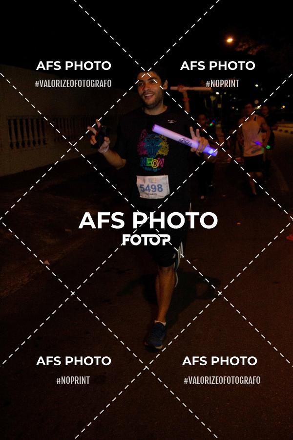 Achetez vos photos de l'vnementNeon Night Run 2019 - Belo Horizonte sur Fotop