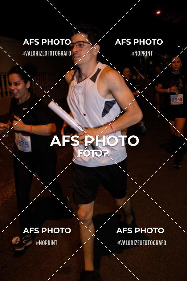 Achetez vos photos de l'vnementNeon Night Run 2019 - Belo Horizonte sur Fotop