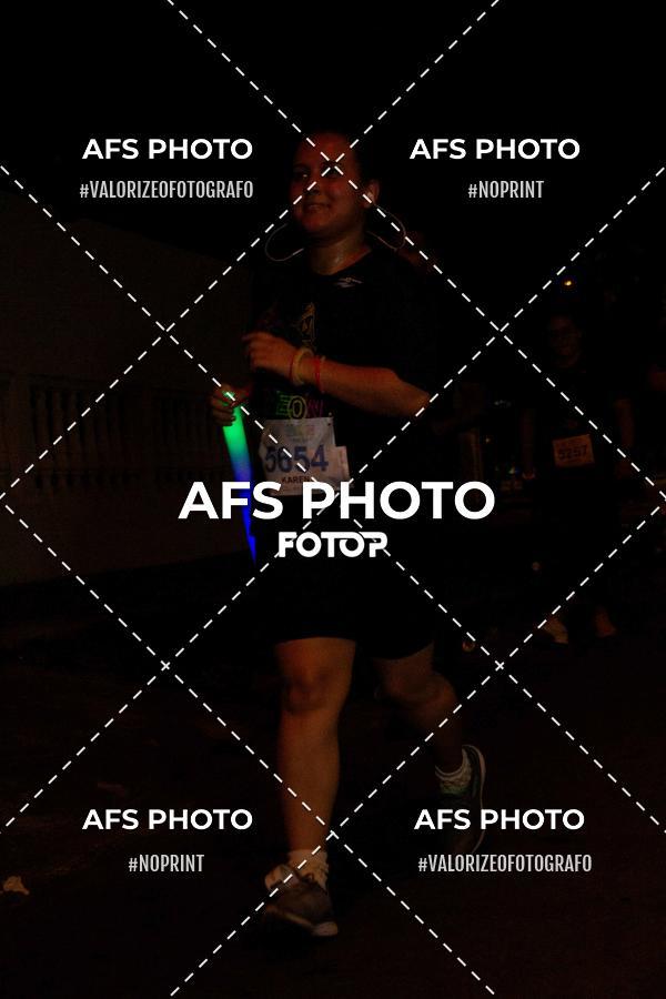 Achetez vos photos de l'vnementNeon Night Run 2019 - Belo Horizonte sur Fotop