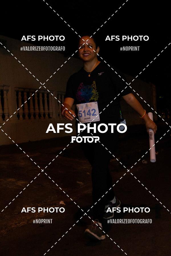 Achetez vos photos de l'vnementNeon Night Run 2019 - Belo Horizonte sur Fotop