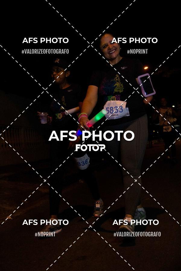 Acquista le foto dell'eventoNeon Night Run 2019 - Belo Horizonte in Fotop