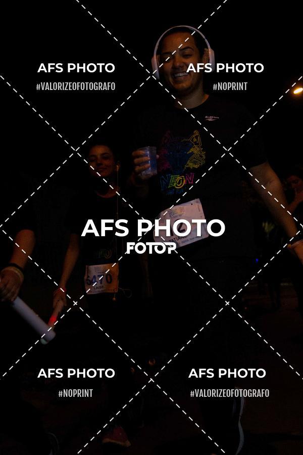 Compra tus fotos del eventoNeon Night Run 2019 - Belo Horizonte En Fotop