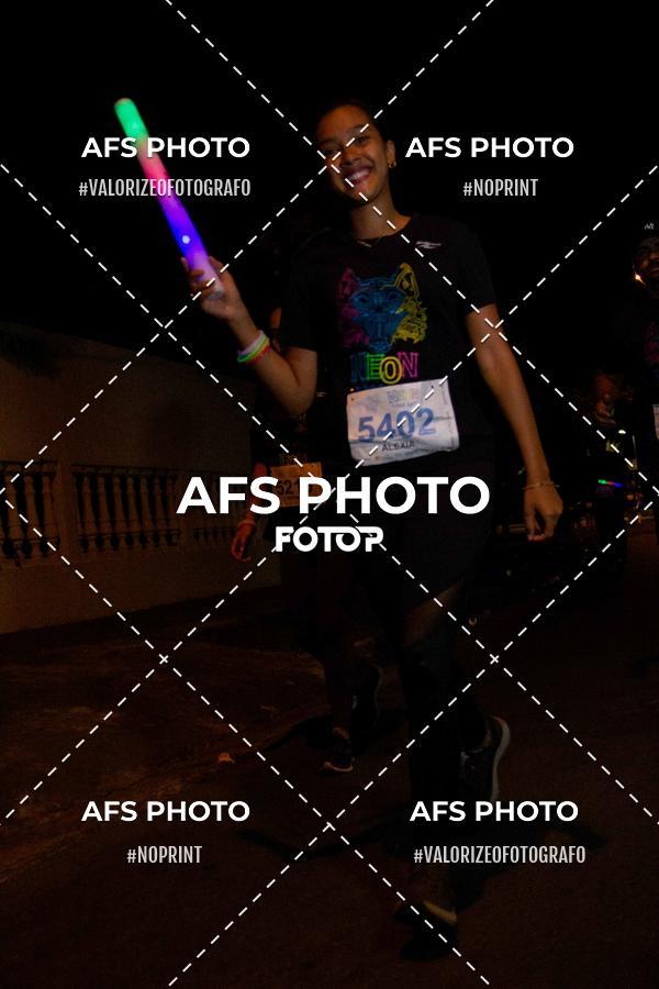 Compra tus fotos del eventoNeon Night Run 2019 - Belo Horizonte En Fotop