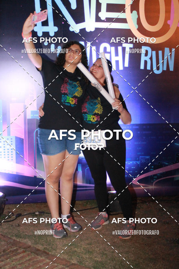 Buy your photos of the eventNeon Night Run 2019 - Belo Horizonte on Fotop