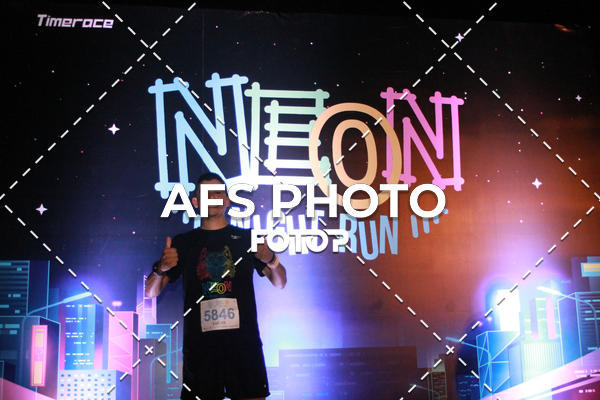 Buy your photos of the eventNeon Night Run 2019 - Belo Horizonte on Fotop