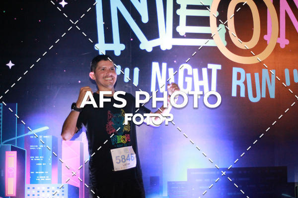 Compre as suas fotos do eventoNeon Night Run 2019 - Belo Horizonte no Fotop