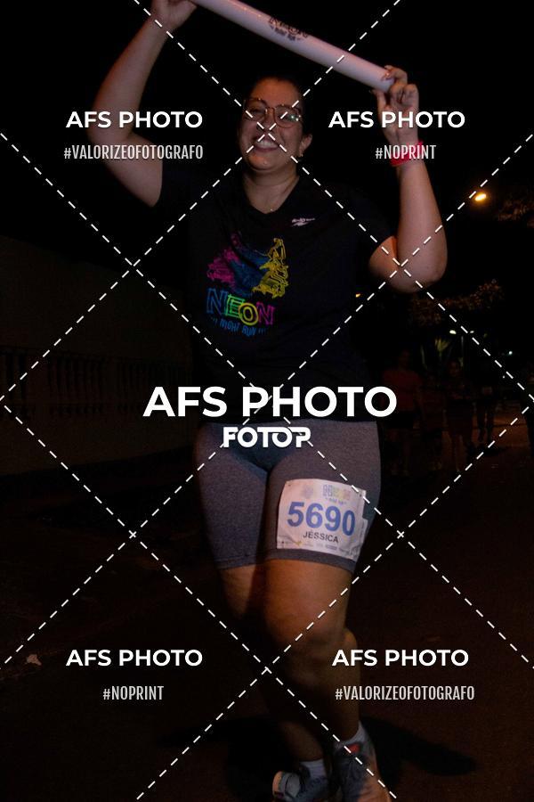 Compra tus fotos del eventoNeon Night Run 2019 - Belo Horizonte En Fotop