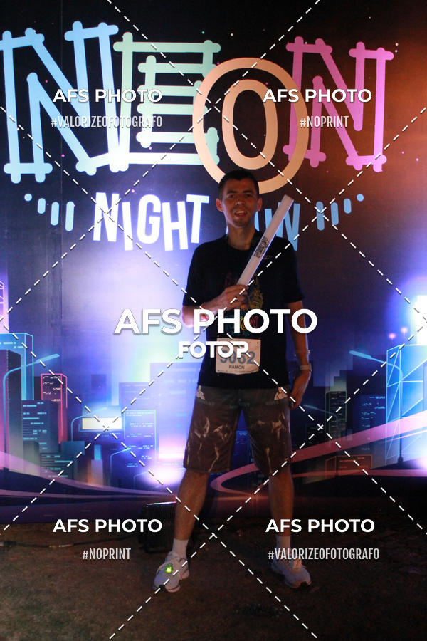 Compre suas fotos do eventoNeon Night Run 2019 - Belo Horizonte no Fotop