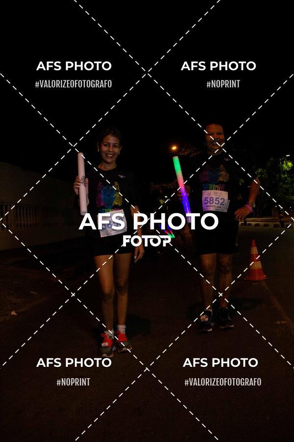 Compre suas fotos do eventoNeon Night Run 2019 - Belo Horizonte no Fotop