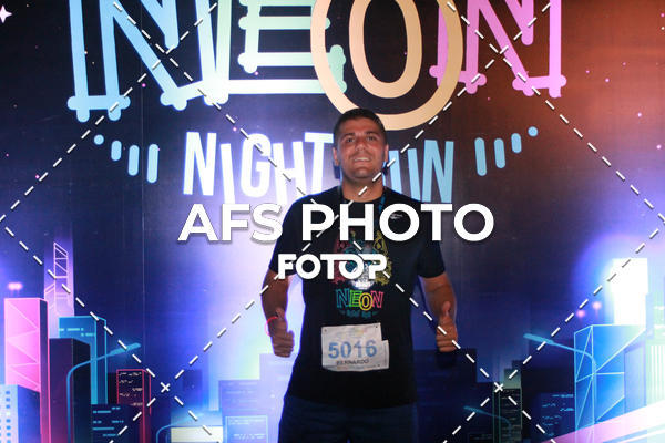 Buy your photos of the eventNeon Night Run 2019 - Belo Horizonte on Fotop