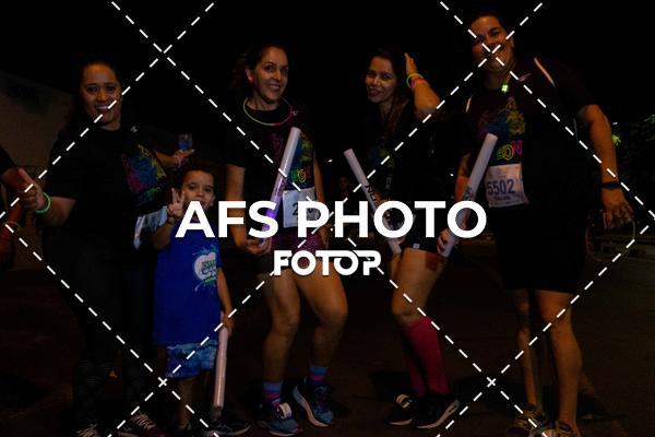 Compre suas fotos do eventoNeon Night Run 2019 - Belo Horizonte no Fotop