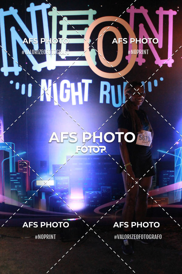 Compra tus fotos del eventoNeon Night Run 2019 - Belo Horizonte En Fotop