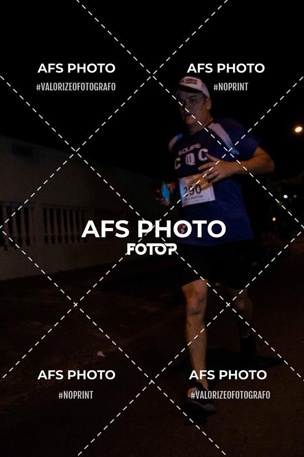 Compre suas fotos do eventoNeon Night Run 2019 - Belo Horizonte no Fotop