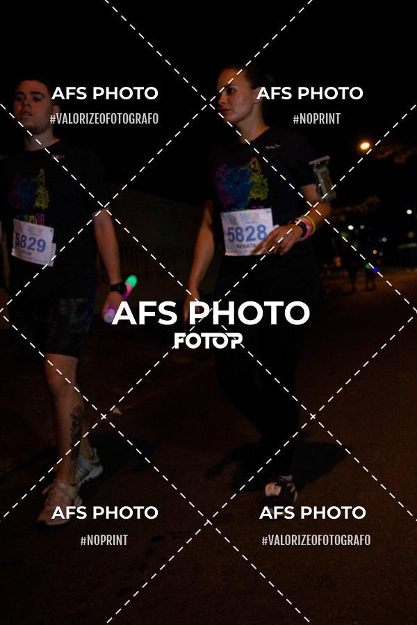 Compre suas fotos do eventoNeon Night Run 2019 - Belo Horizonte no Fotop