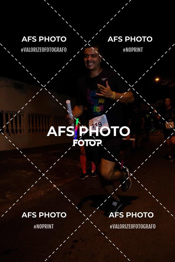 Compre suas fotos do eventoNeon Night Run 2019 - Belo Horizonte no Fotop