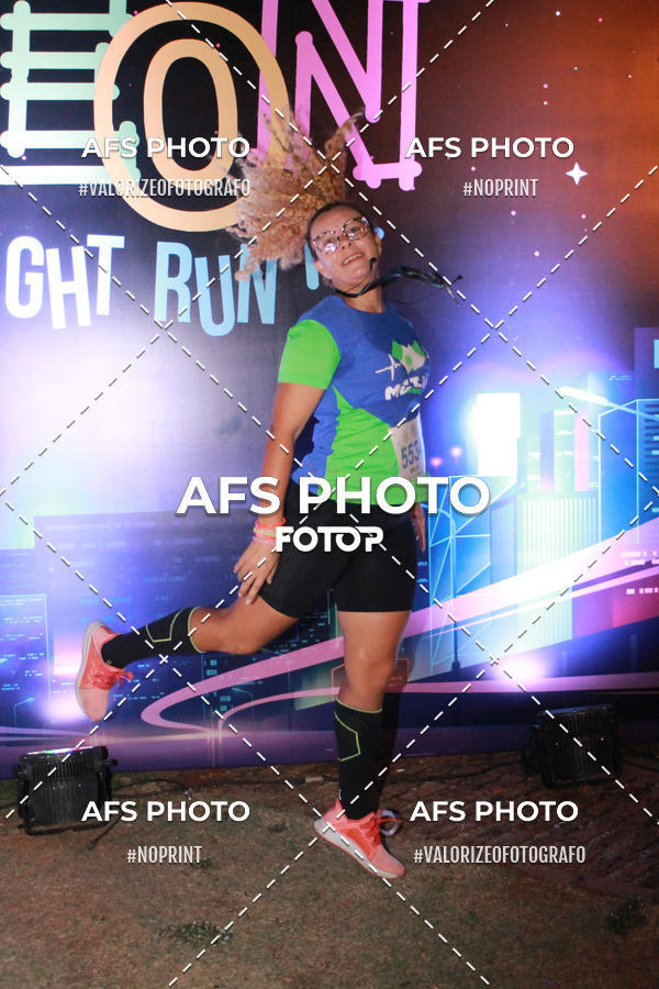 Buy your photos of the eventNeon Night Run 2019 - Belo Horizonte on Fotop