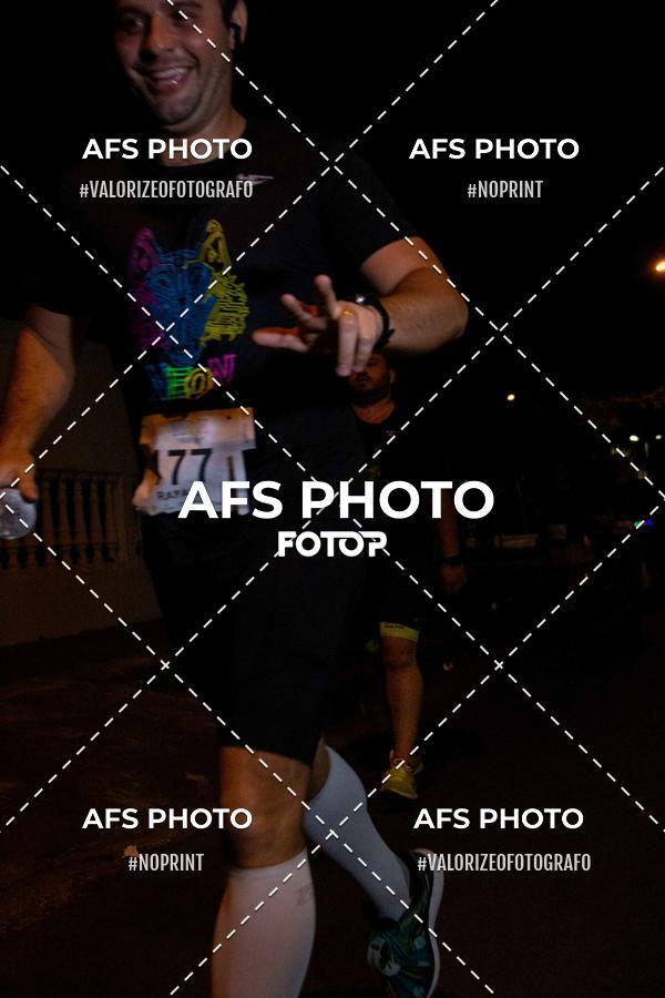 Compra tus fotos del eventoNeon Night Run 2019 - Belo Horizonte En Fotop