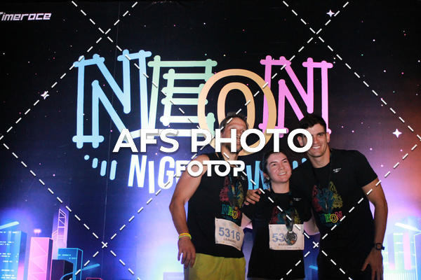 Compra tus fotos del eventoNeon Night Run 2019 - Belo Horizonte En Fotop