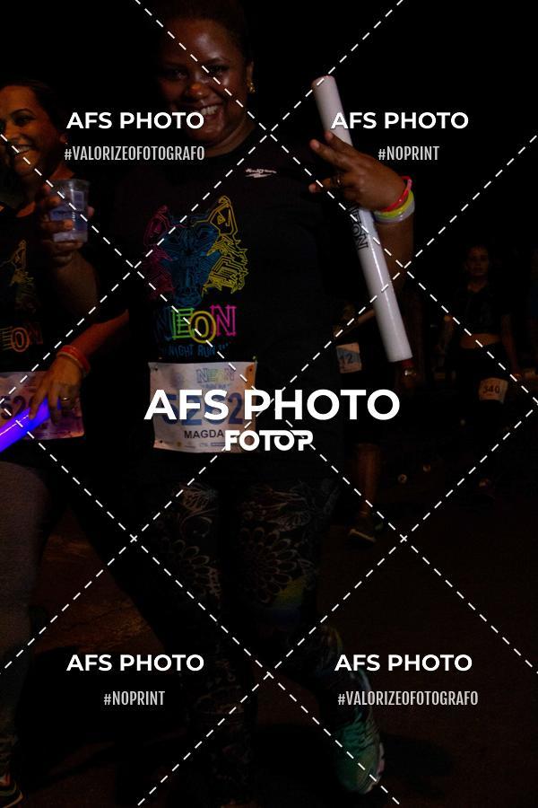 Compra tus fotos del eventoNeon Night Run 2019 - Belo Horizonte En Fotop