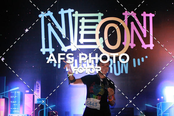 Compra tus fotos del eventoNeon Night Run 2019 - Belo Horizonte En Fotop