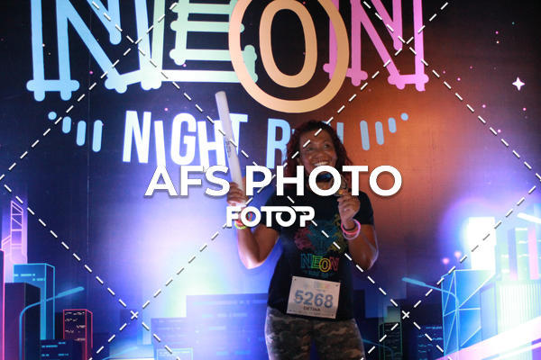 Compra tus fotos del eventoNeon Night Run 2019 - Belo Horizonte En Fotop