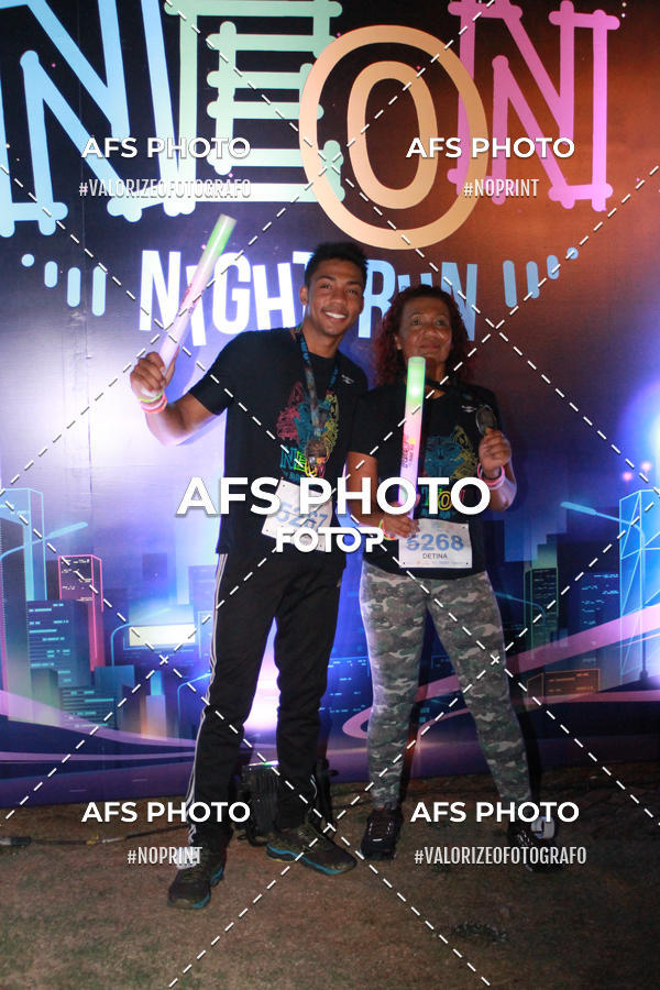 Compra tus fotos del eventoNeon Night Run 2019 - Belo Horizonte En Fotop