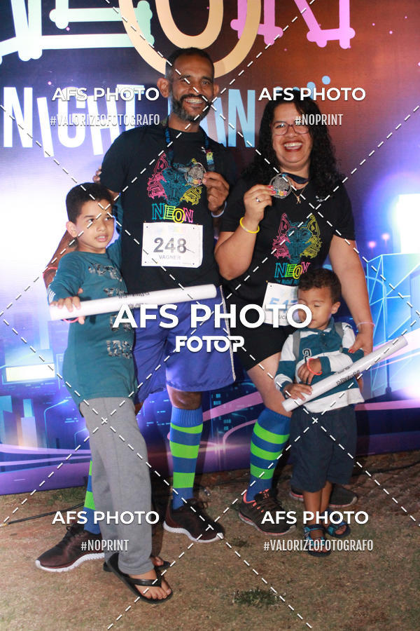 Compre suas fotos do eventoNeon Night Run 2019 - Belo Horizonte no Fotop