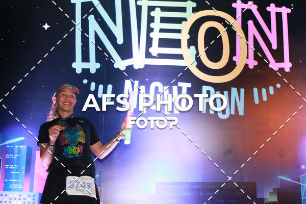 Compre suas fotos do eventoNeon Night Run 2019 - Belo Horizonte no Fotop