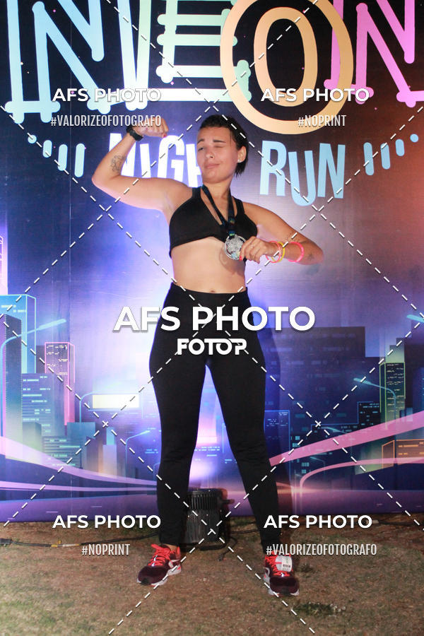 Compre suas fotos do eventoNeon Night Run 2019 - Belo Horizonte no Fotop