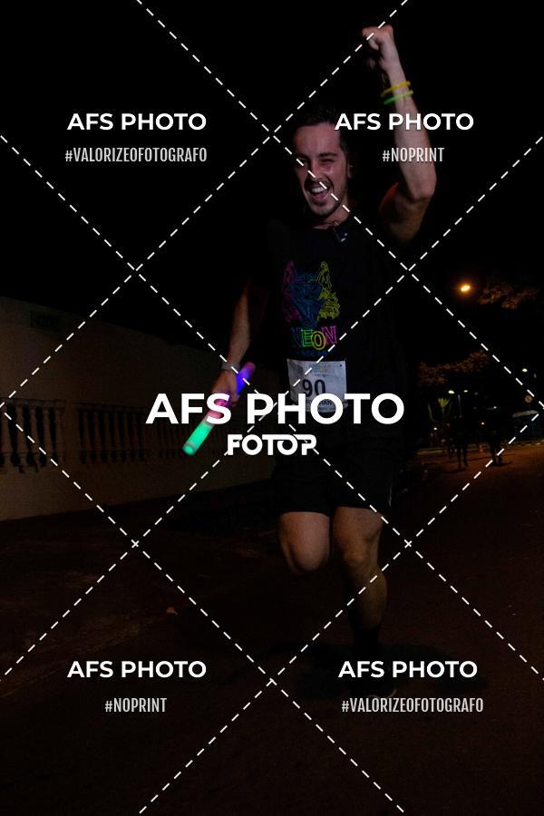 Compra tus fotos del eventoNeon Night Run 2019 - Belo Horizonte En Fotop