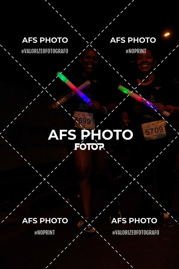Compra tus fotos del eventoNeon Night Run 2019 - Belo Horizonte En Fotop
