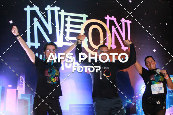 Compre suas fotos do eventoNeon Night Run 2019 - Belo Horizonte no Fotop