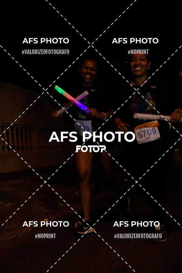 Compra tus fotos del eventoNeon Night Run 2019 - Belo Horizonte En Fotop